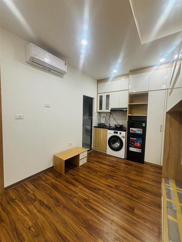 Tòa ccmn láng ngã tư sở dòng tiền 600 triệu, 9p kk, ba gác đỗ cửa, gần phố, 2 thoáng, 58m2