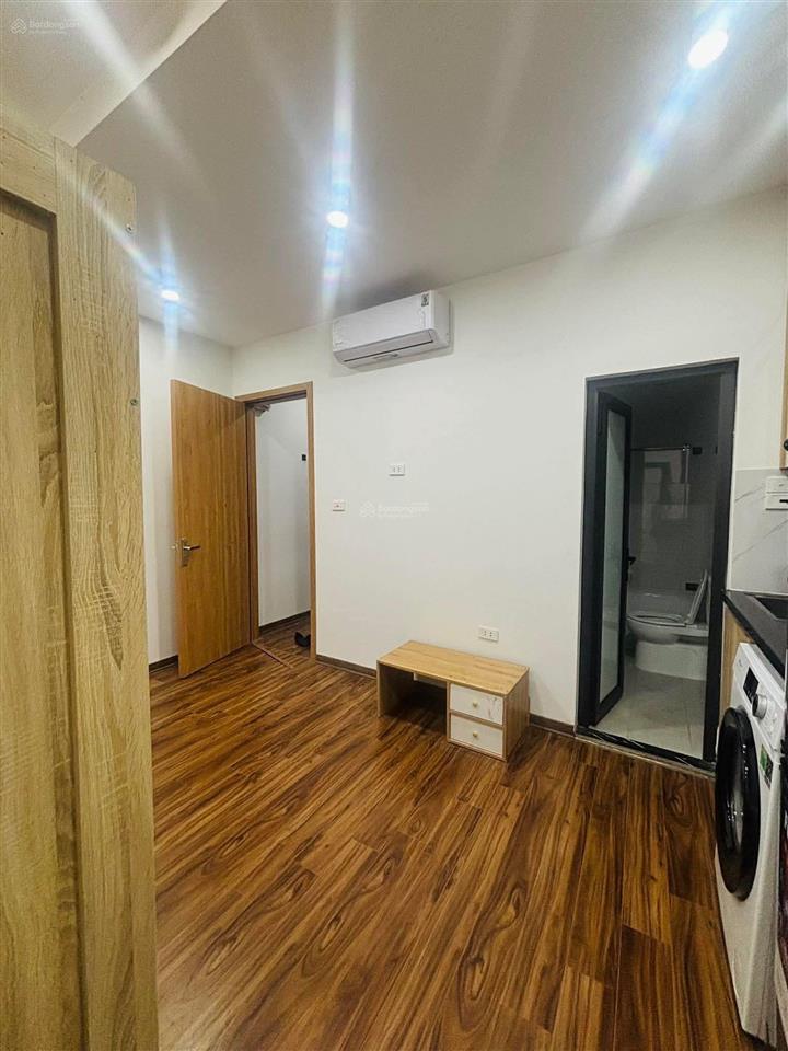 Tòa ccmn láng ngã tư sở dòng tiền 600 triệu, 9p kk, ba gác đỗ cửa, gần phố, 2 thoáng, 58m2