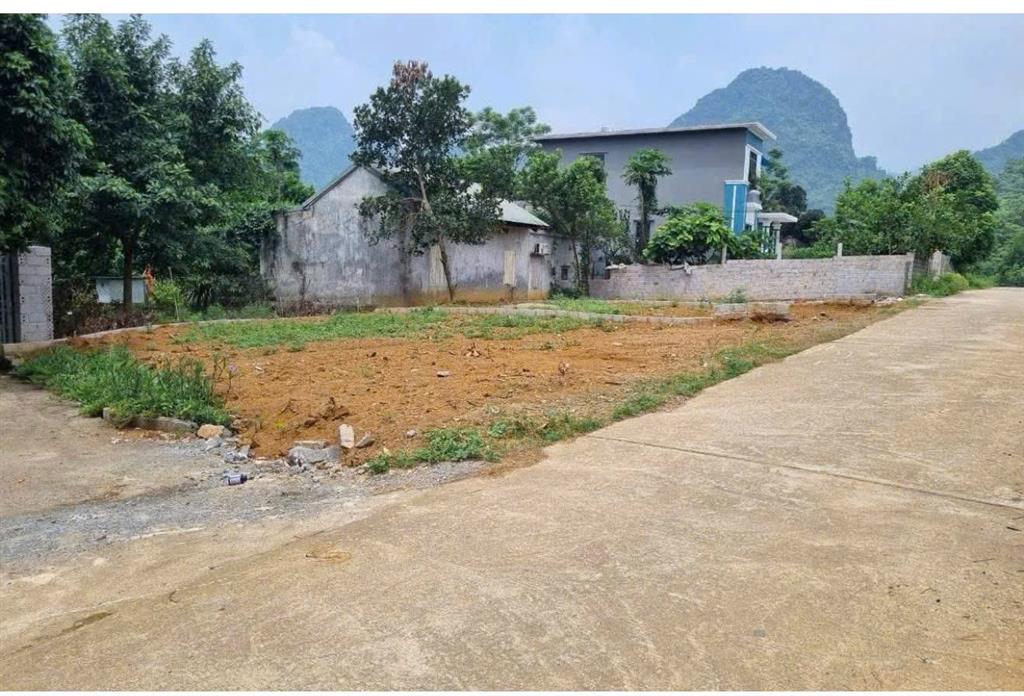 Đất đẹp sẵn sổ công chứng , 100m ra nhà văn hoá, 800m ra chợ Đồi Sim