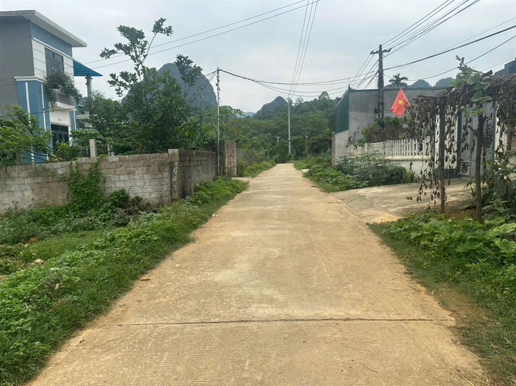 Đất đẹp sẵn sổ công chứng , 100m ra nhà văn hoá, 800m ra chợ Đồi Sim