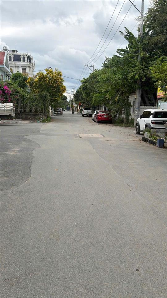 Cho Thuê Nhà Nguyên Căn - Mặt Tiền Đường Lớn - TT Quận 12