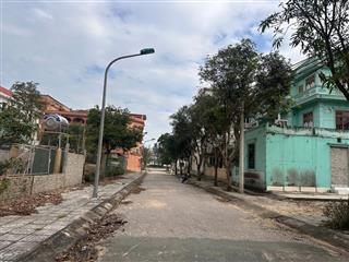 Bán đất tặng khách sạn 3 tầng, gồm 17 phòng, vị trí cực đẹp trên đường Lưu Quang Vũ.