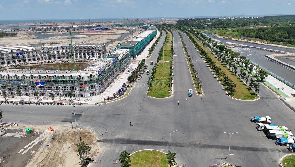 Nhà 4 tầng đô thị biển Vinhomes Cần Giờ sẵn sàng bàn giao trả góp 0%