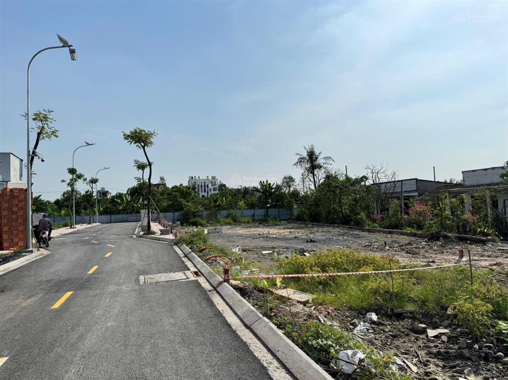 Bán đất mt thạnh lộc 29, quận 12. gần chợ cầu đồng ngã tư ga. 4tỷ650tr dt5x11,2 hệ số 3.5 shr