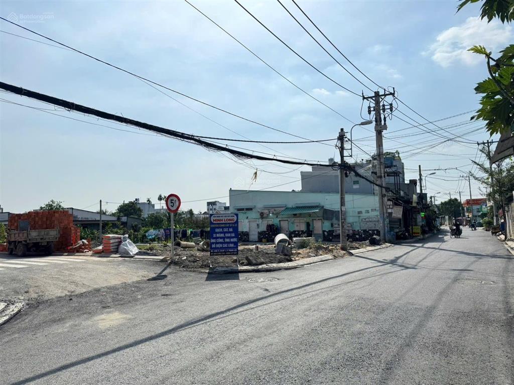 Bán đất mt thạnh lộc 29, quận 12. gần chợ cầu đồng ngã tư ga. 4tỷ650tr dt5x11,2 hệ số 3.5 shr