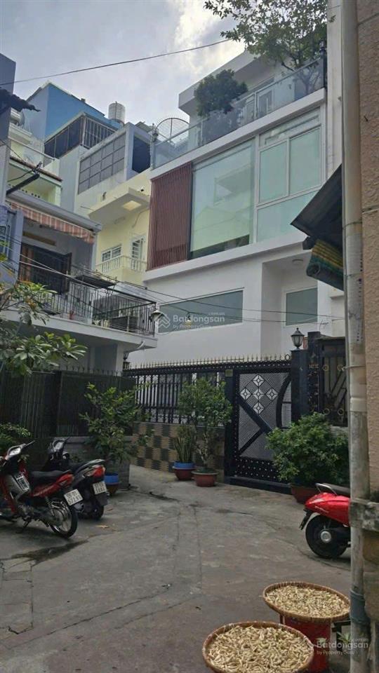 Bán gấp nhà nhỏ 348/ cách mạng tháng tám, phường 12, quận 3  4x6m 1 lầu