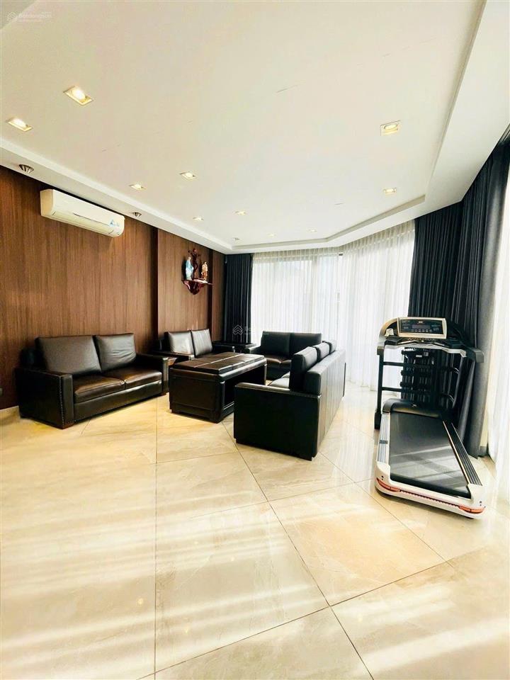 Nhà bán mặt tiền có vỉa hè rộng  trần huy liệu, p15, q.pn.  40m2  4 lầu nhà mới