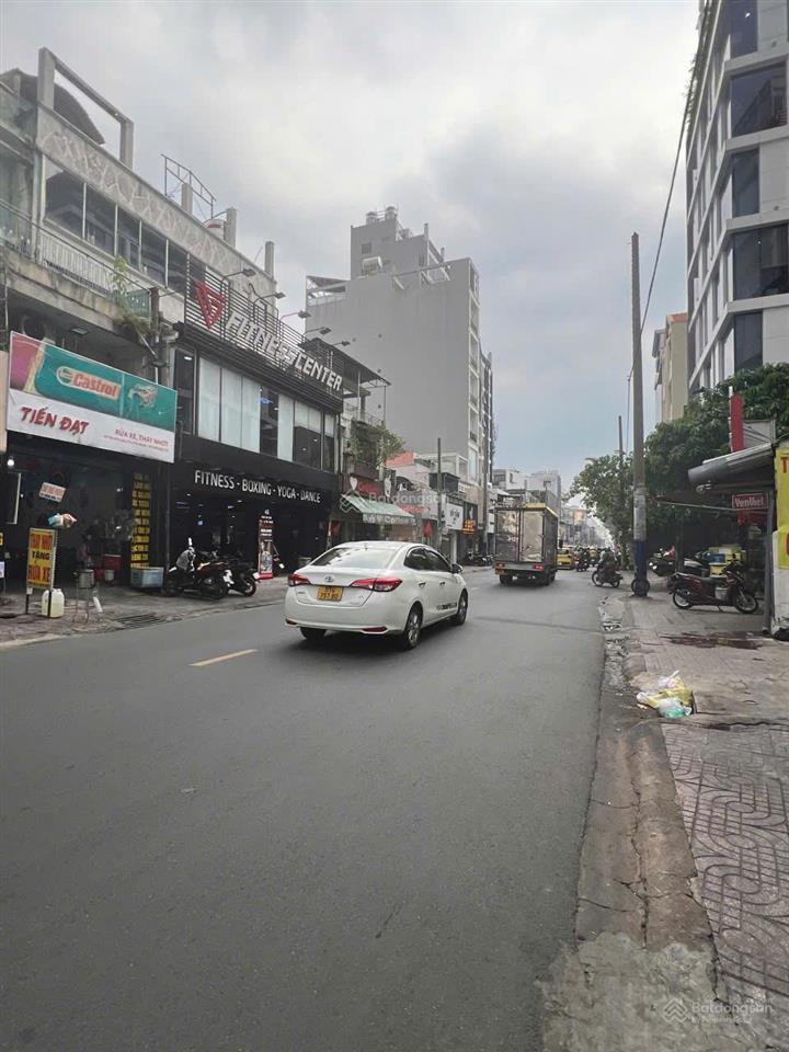 Nhà bán mặt tiền có vỉa hè rộng  trần huy liệu, p15, q.pn.  40m2  4 lầu nhà mới