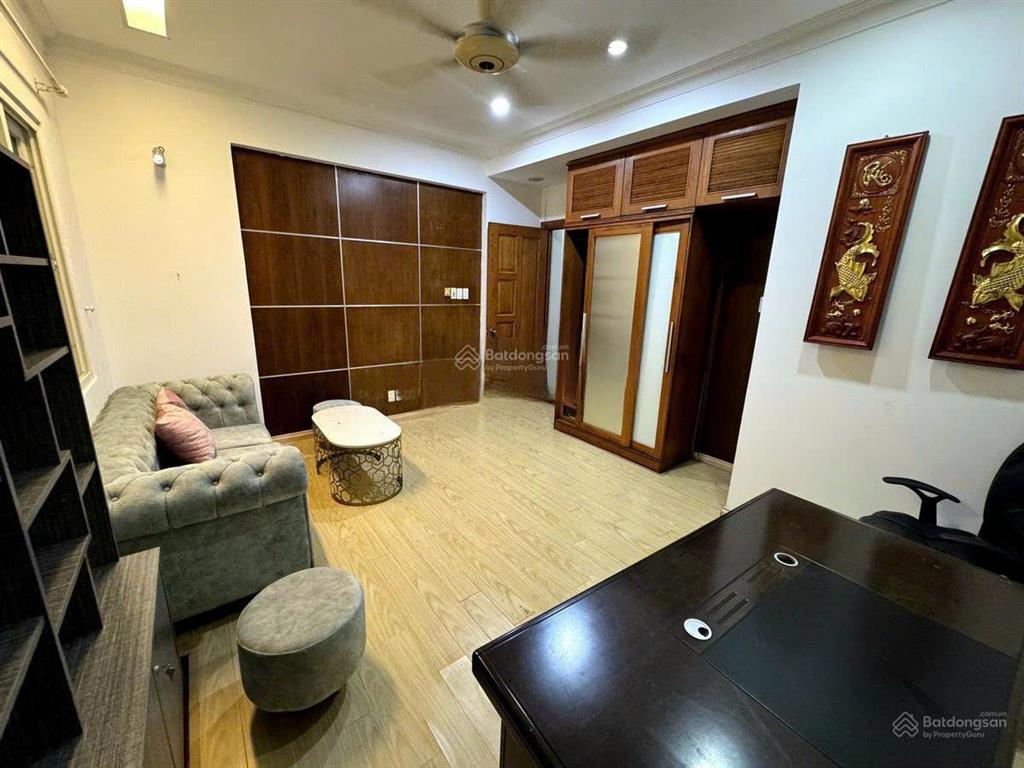 Nhà bán mặt tiền có vỉa hè rộng  trần huy liệu, p15, q.pn.  40m2  4 lầu nhà mới