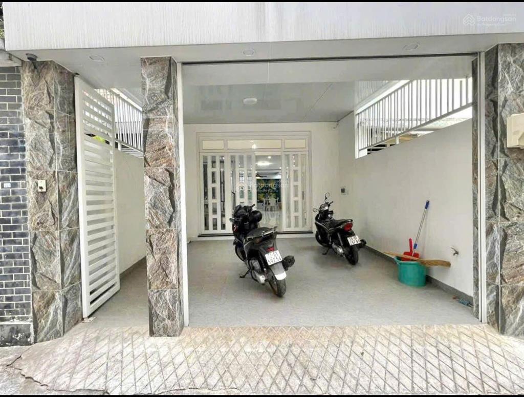 Cho thuê nhà 337/ chu văn an, bình thạnh  5x20m xe hơi vào nhà, full nội thất