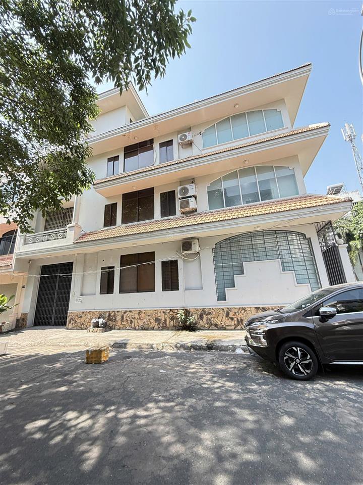 Cho thuê căn góc  hẻm xe hơi khu 43r hồ văn huê  7x16m 3 lầu