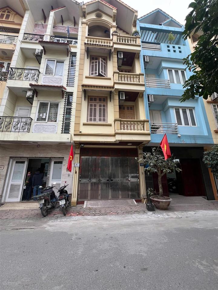 Chính chủ cần bán nhà khu vip văn quán