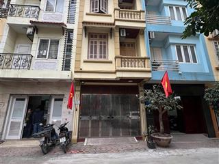 Chính chủ cần bán nhà khu vip văn quán