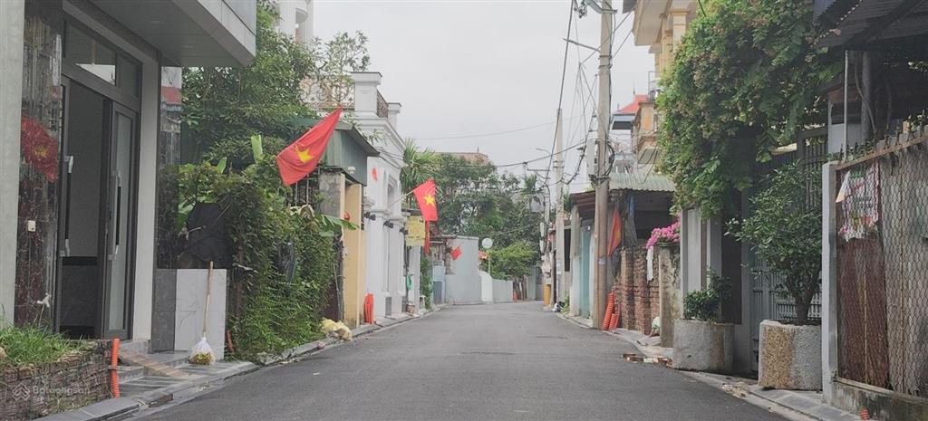 3,2 tỷ trục chính kd oto tránh tại lương quai  thư lâm