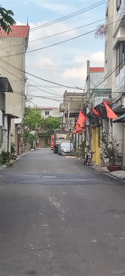3,7 tỷ. oto tránh  kd tại lương quy  thư lâm 66 m²
