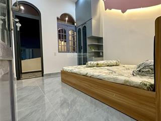 Siêu phẩm gần khu sân bay full nội thất  33m22t 3pn  hẻm trước nhà 8m  30m ra mặt tiền 5.4 tỷ