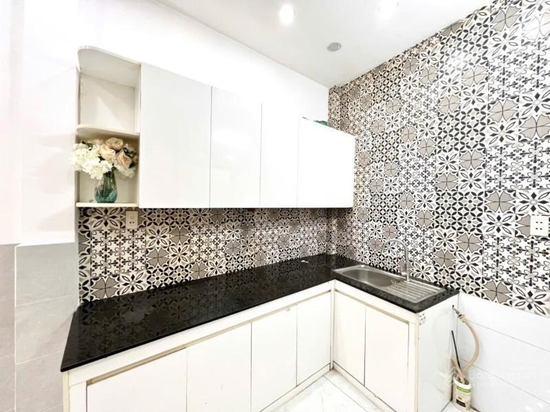 Bùi quang là an hội tây, dtsd 72m2, 4 căn ra hxh, giá chỉ 3,58 tỷ