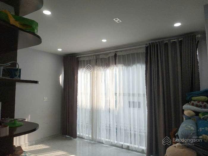 Nhà dương quảng hàm 60m2, ngang 5m, 4pn, 10m ra hxh tránh, giá chỉ 6ty6