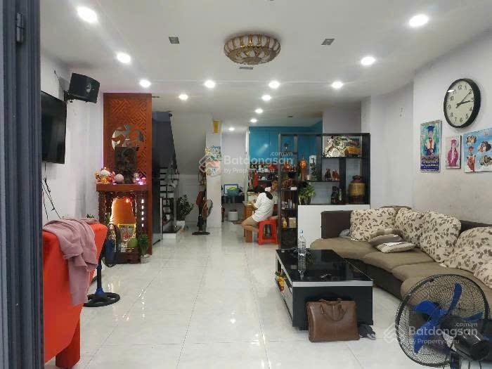 Nhà dương quảng hàm 60m2, ngang 5m, 4pn, 10m ra hxh tránh, giá chỉ 6ty6