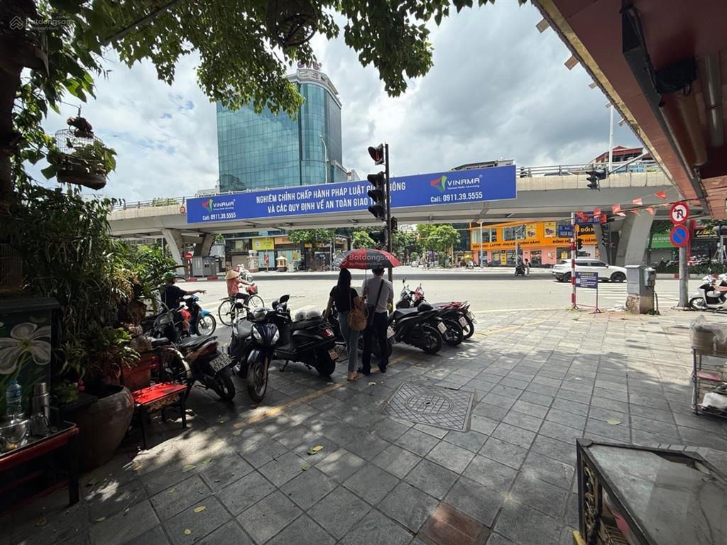 Siêu phẩm 5 tầng bạch mai  ô tô đỗ cổng  nhỉnh 5 tỉ  hiếm trong cùng phân khúc