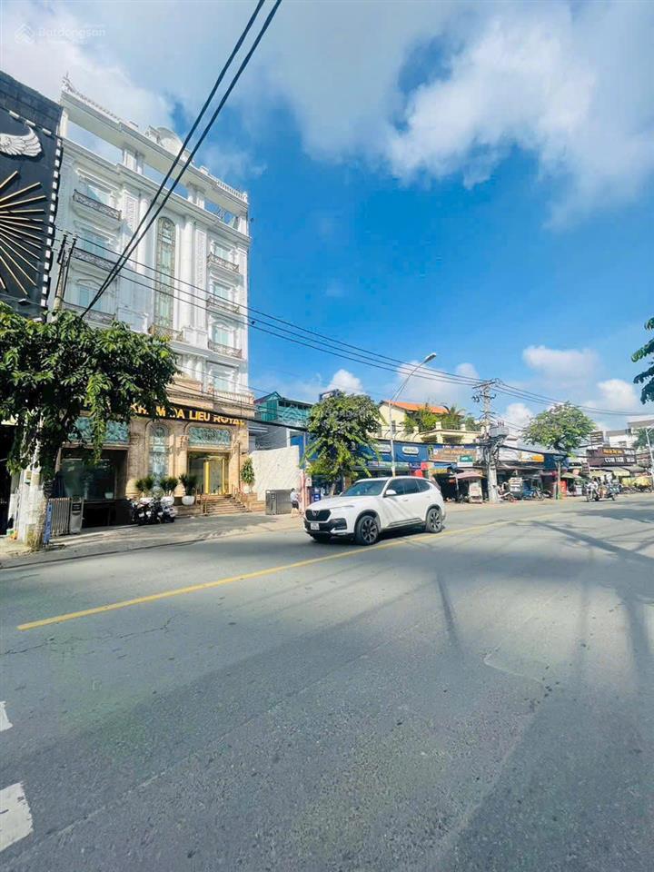 Đặng văn bivị trí vip nhất khu vựcngay chung cư moonlightlô góc cực thoángxây dựng 5 tầng108m2