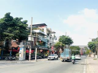 Nhà 5 tầngngay đại học cảnh sát7pn8wccó thang máynội thất xịnxây kiên cốhòan công đủ14 tỷ 8