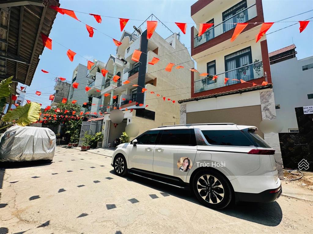 Hoàng diệu 2đất vuông vứcđường nhựa 8m ô tô đậu đất ngày đêmngay chung cư phúc lộc thọ63m2