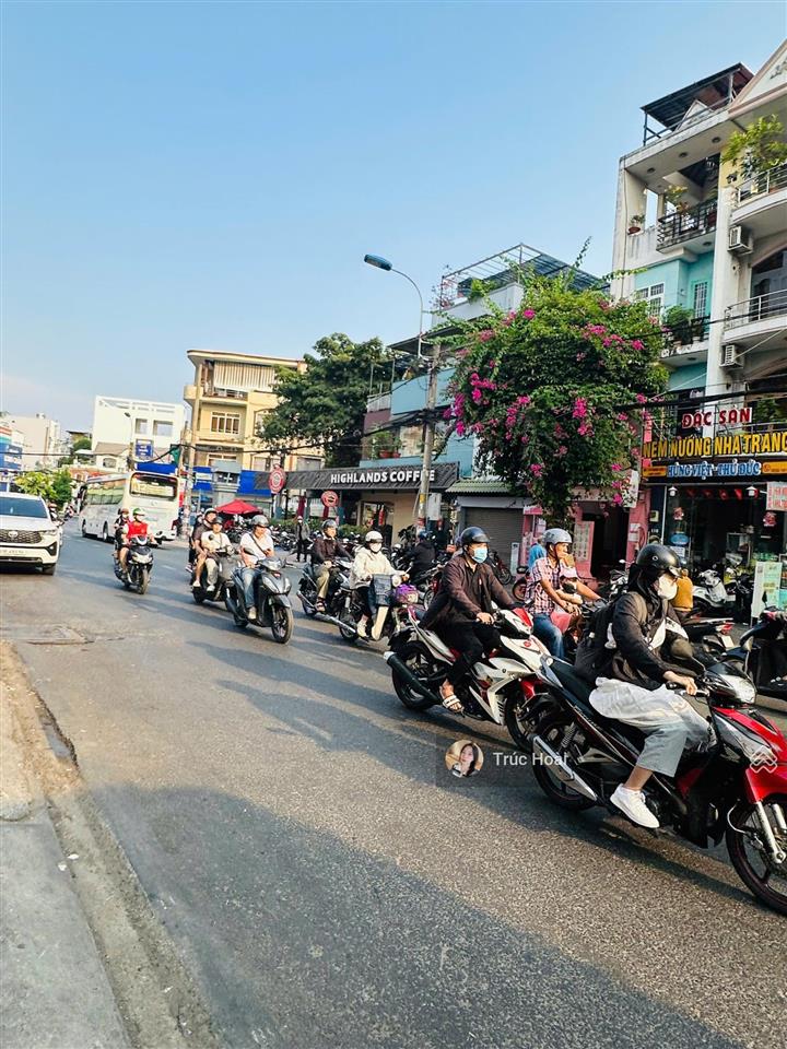 Sót 1 lô duy nhấtkhông có sp so sánhđường 8mxd cao tầngngay trường đh ngân hànglinh chiểu105m