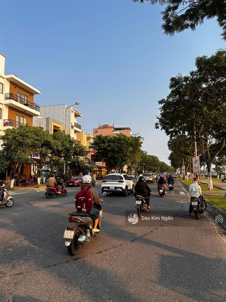 Góc 3mt trục đường chương dương  vị trí rất đẹp sát dự án sun cosmo  view pháo hoa  138m2