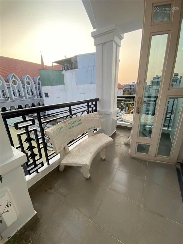 Bán nhà gò vấp, hẻm xe hơi dương quảng hàm ngay emart, 46m2 4 tầng, 5pn, 8.8 tỷ