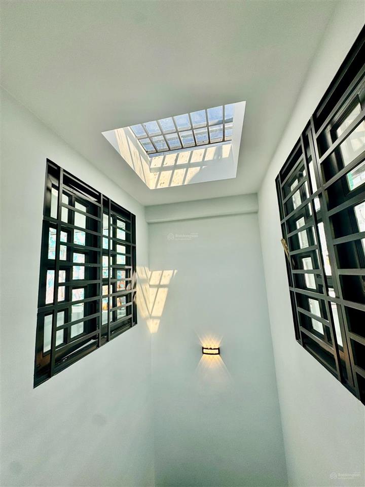 40m2, bán nhà chính chủ 4 tầng, 4pn, hxh, quang trung, p10 gò vấp, 4 tỷ hơn (giáp phú nhuận)