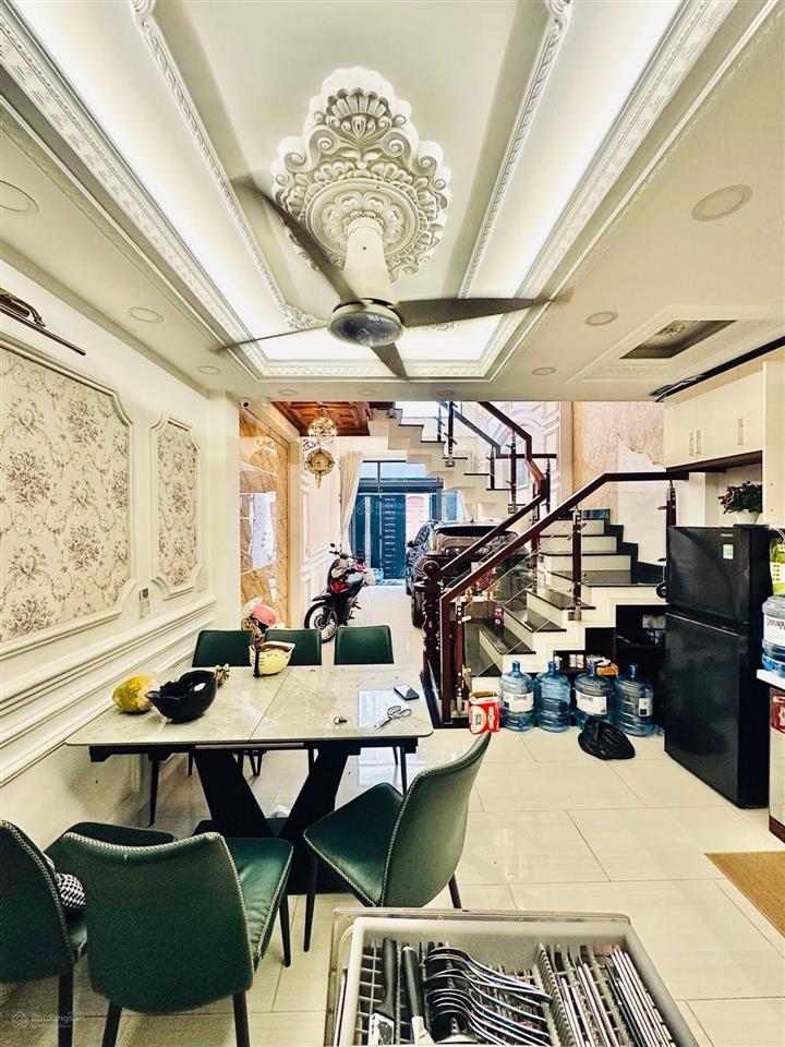 Bán nhà đẹp khu phân lô hẻm xe hơi nguyễn văn khối ngay cv làng hoa, 56m2 5 tầng, 8.8 tỷ tl
