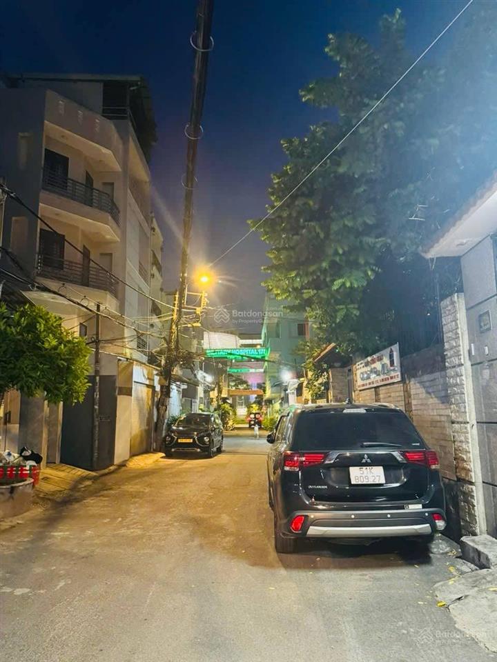 Bán nhà gò vấp, giáp bình thạnh phú nhuận tân bình, hẻm xe hơi thông, gần cv gia định, 8,8 tỷ tl
