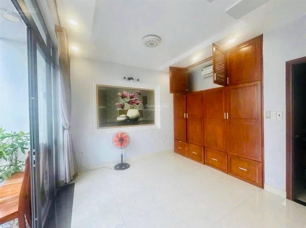 Bán nhà gò vấp, giáp bình thạnh phú nhuận tân bình, hẻm xe hơi thông, gần cv gia định, 8,8 tỷ tl