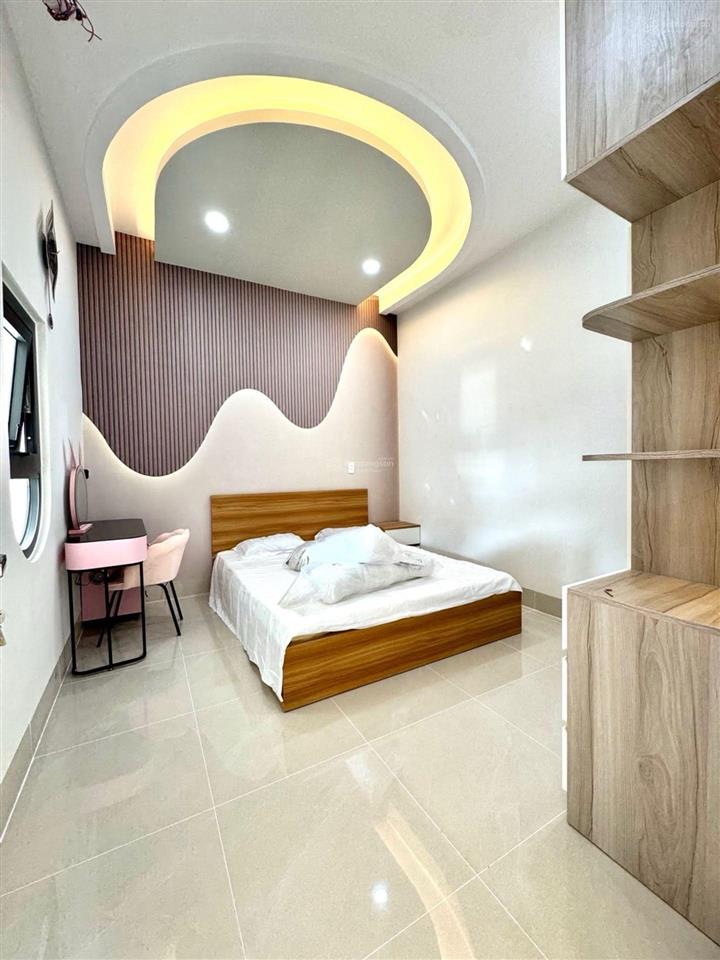 Bán nhà gò vấp, sát hẻm xe hơi lê đức thọ, nhà đẹp ở ngay, 82m2, 4pn, 6.78 tỷ tl