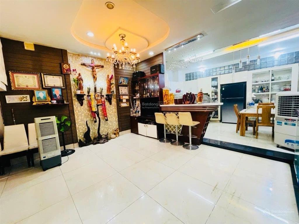 Bán căn biệt thự hẻm 416 dương quảng hàm gò vấp (6 x19m), đường 10m có lề, giảm chào 18.8 tỷ tl