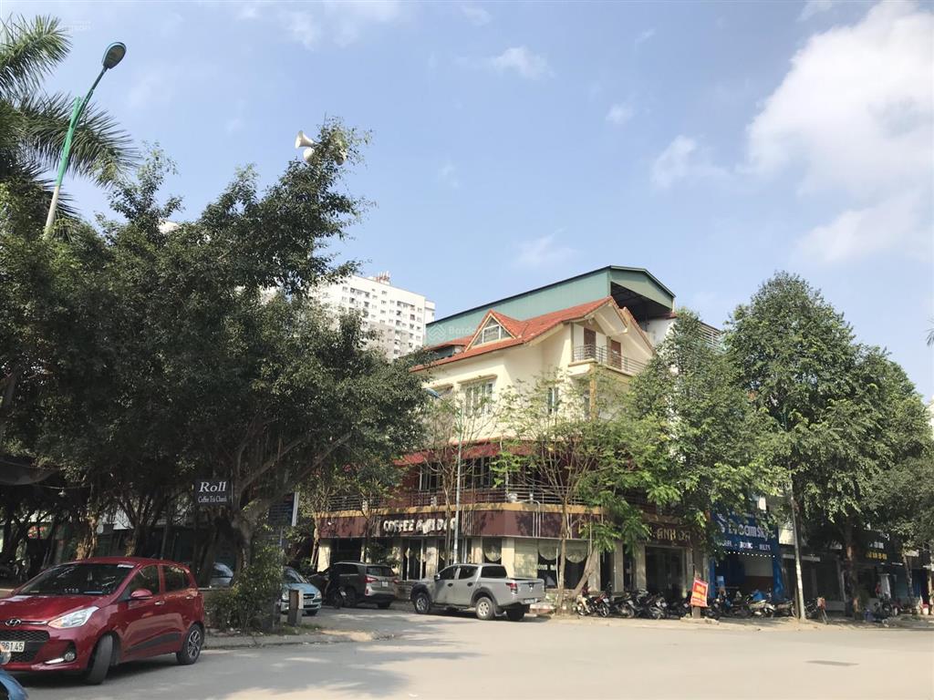 Cần cho thuê nhà 100m2 4 tầng 1 hầm, giá 28 triệu,  0968 851 ***