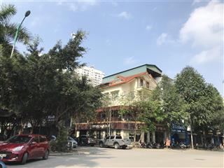 Cần cho thuê nhà 100m2 4 tầng 1 hầm, giá 28 triệu,  0968 851 ***