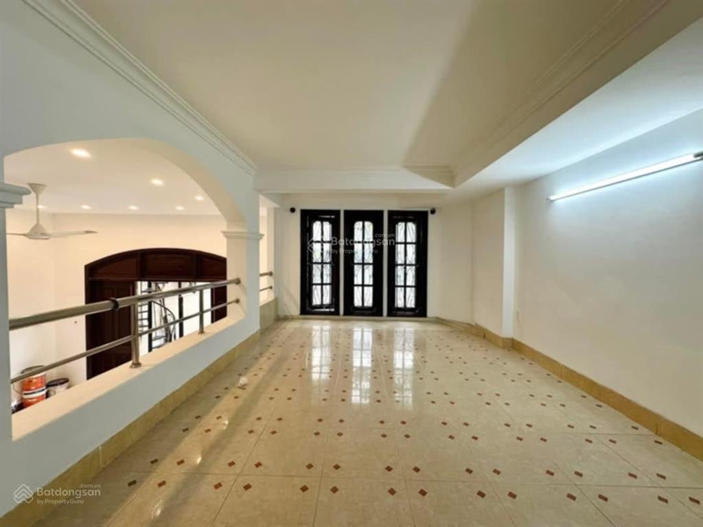 Gấp bán nhà biệt thự 4 tầng  hẻm xe hơi nguyễn hữu cảnh  165m2  giáp quận 1  nhỉnh 15 tỷ tl
