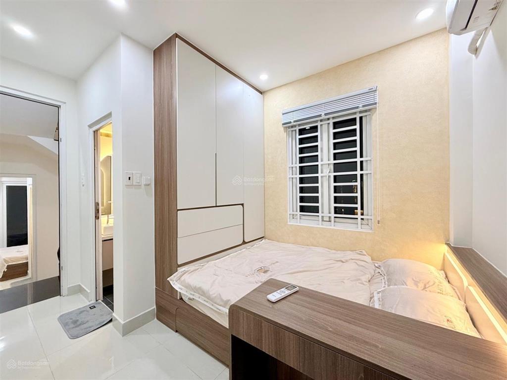 Nhà đẹp 4 tầng, tặng nội thất, xô viết nghệ tĩnh, bình thạnh, giáp quận 1, 45m2, nở hậu, 6.x tỷ tl
