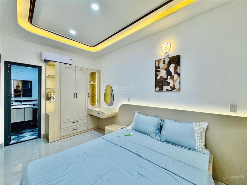 Nhà đẹp 4 tầng trương quốc dung  phú nhuận  sát mặt tiền  tặng nội thất  nhỉnh 9 tỷ tl