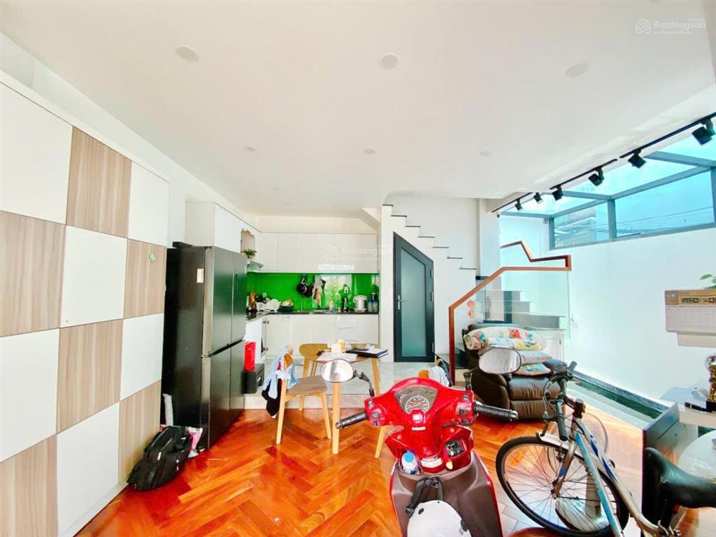 Nhà hẻm xe hơi 8m  ngang 6m  bình thạnh  cách mặt tiền 30m  65m2  4 tầng  nhỉnh 8 tỷ tl