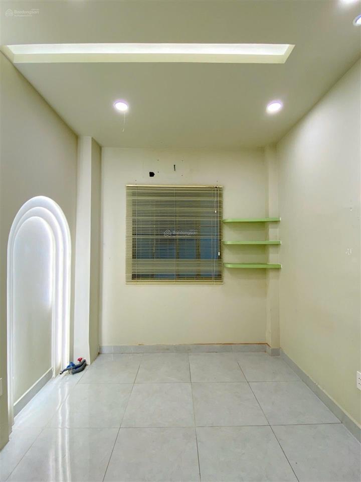 Hẻm xe tải thông 8m  khu vip đặng văn ngữ  phú nhuận  3 tầng btct  45m2  9,x tỷ tl