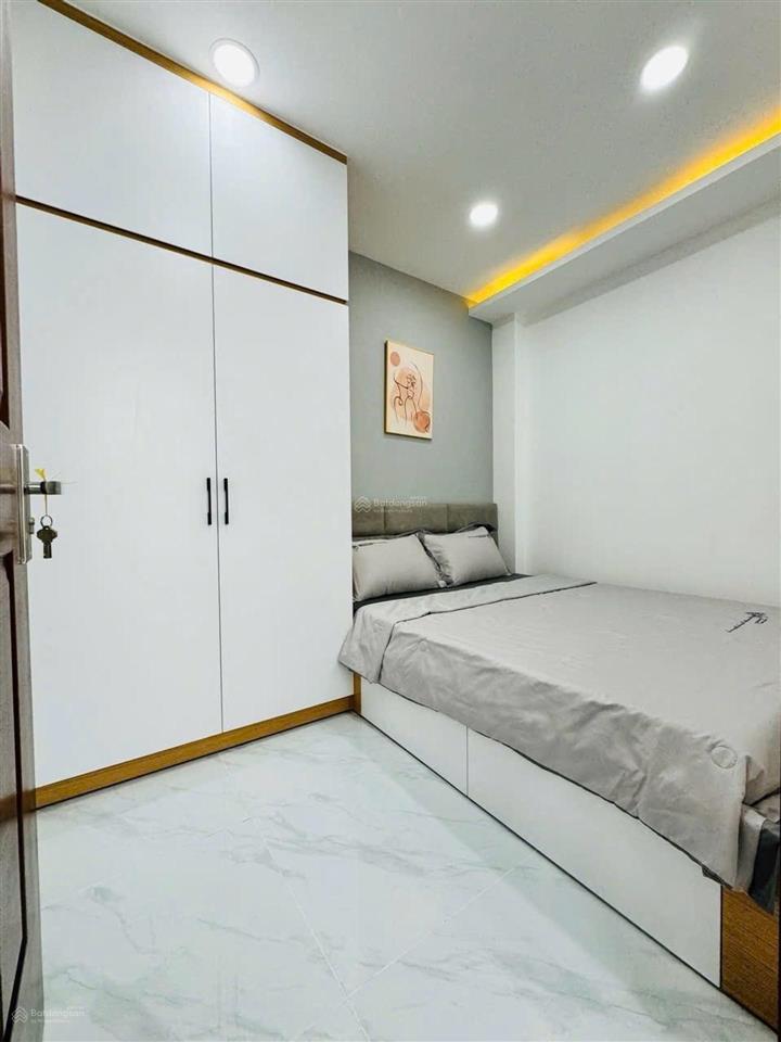 Bán gấp nhà 4 tầng, nở hậu, ngang 6m, lê quang định, bình thạnh, 7.x tỷ tl