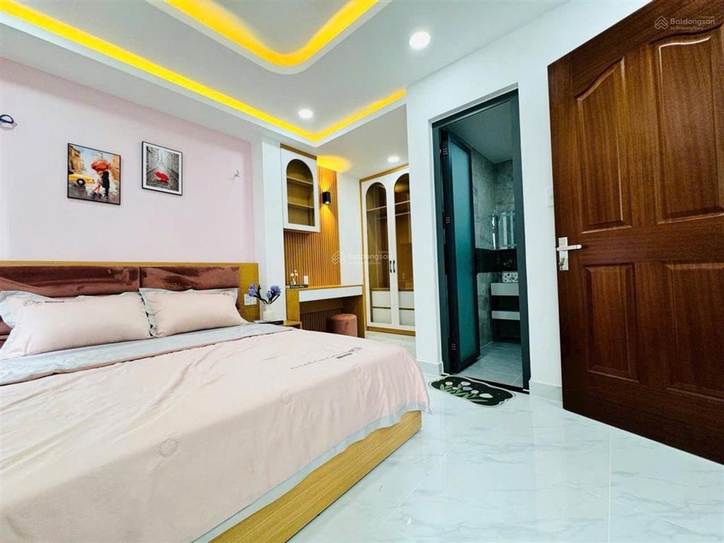 Bán gấp nhà 4 tầng, nở hậu, ngang 6m, lê quang định, bình thạnh, 7.x tỷ tl
