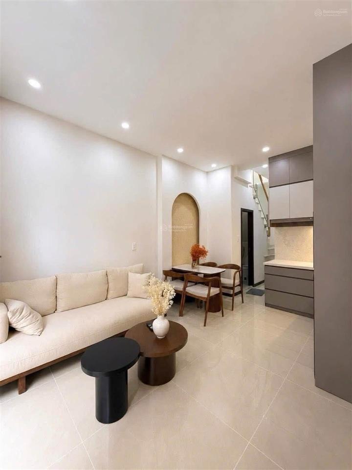 Nhà nguyễn văn đậu bình thạnh  sát mặt tiền  3pn (1pn trệt) full nội thất  40m  nhỉnh 5 tỷ tl