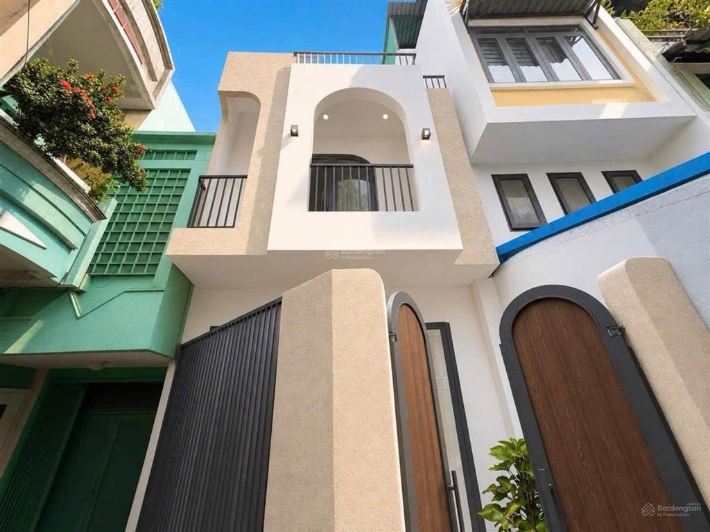 Nhà nguyễn văn đậu bình thạnh  sát mặt tiền  3pn (1pn trệt) full nội thất  40m  nhỉnh 5 tỷ tl