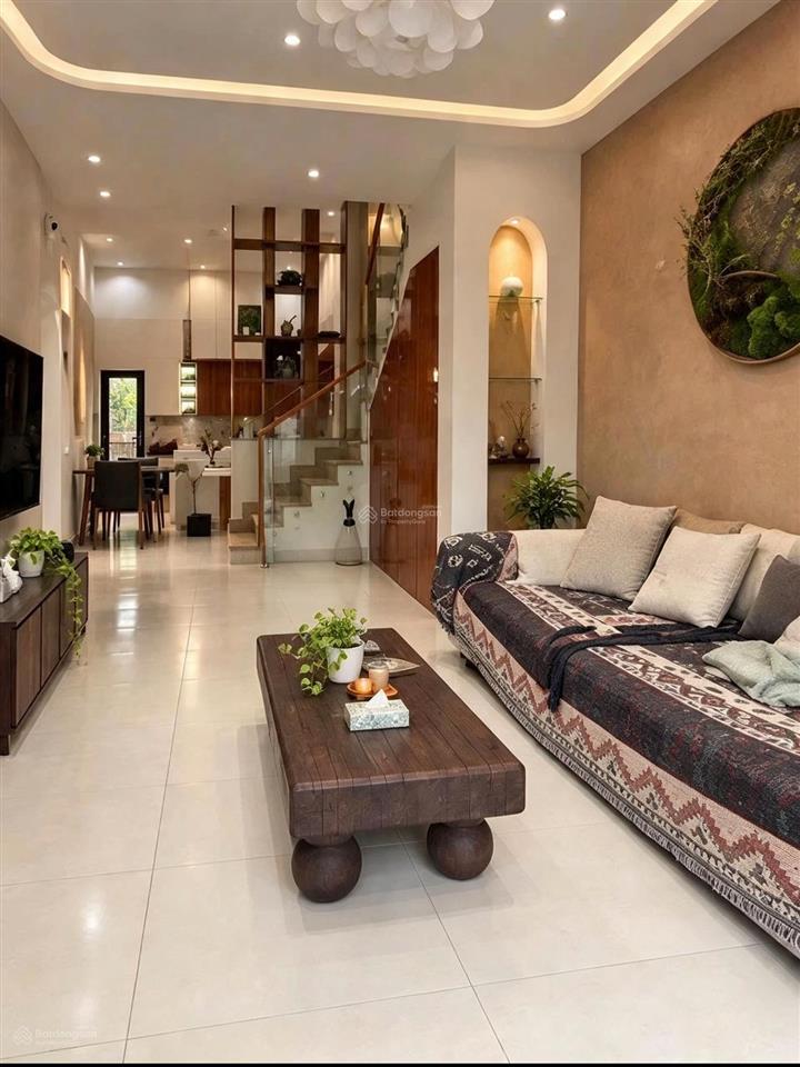 Nhà đẹp 4 tầng  thích quảng đức  phú nhuận  full nội thất cao cấp  50m2  8.x tỷ tl