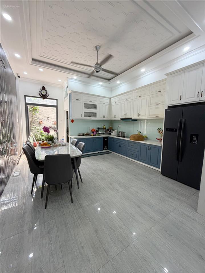 Chính chủ bán nhà hxh , 4 tầng sát kdc anh tuấn ( 5m x 23m ) , giá 7 tỷ nhỉn