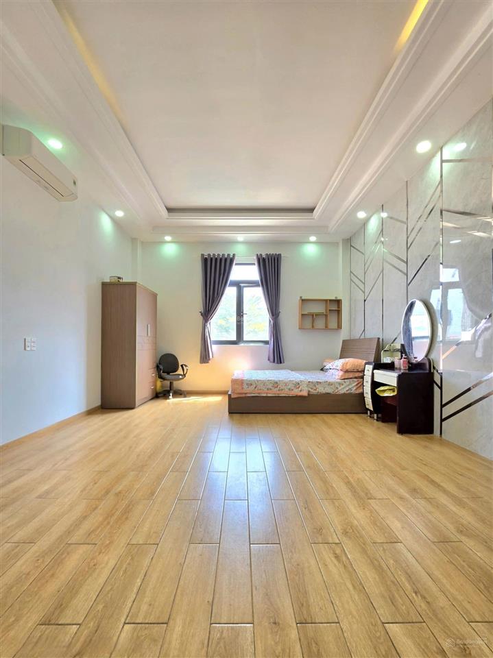 Chính chủ bán nhà hxh , 4 tầng sát kdc anh tuấn ( 5m x 23m ) , giá 7 tỷ nhỉn